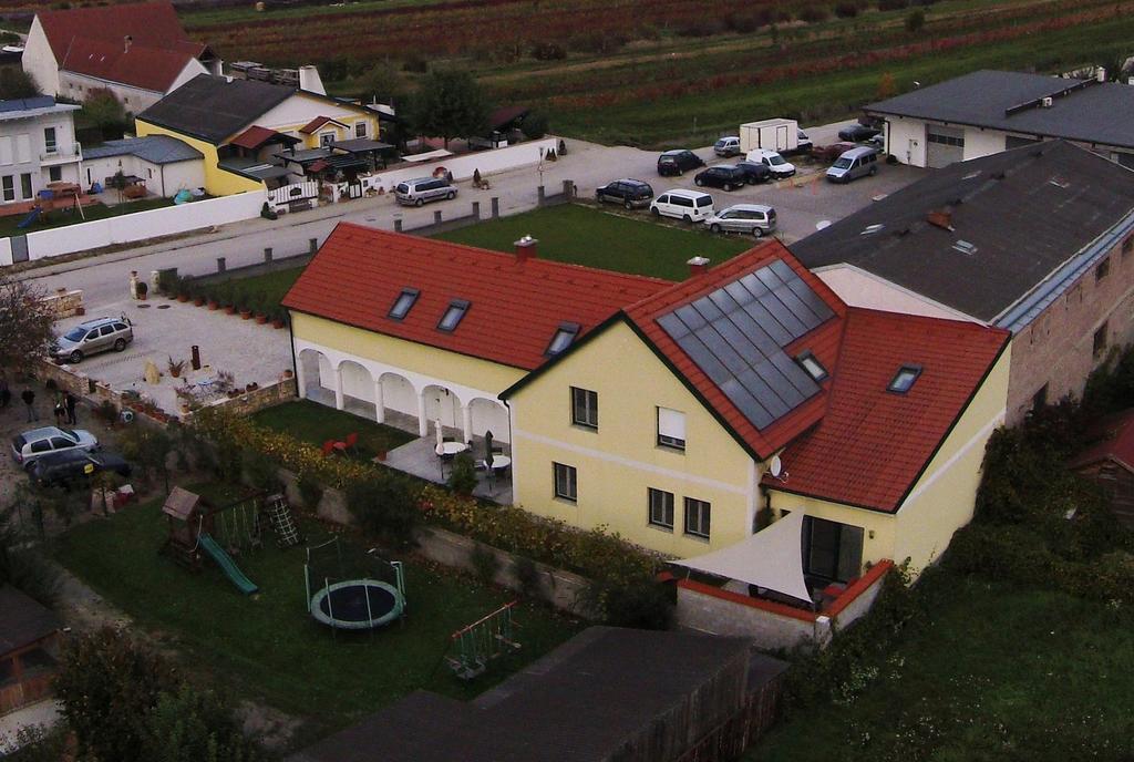 Appartementhaus Freiler Fertőmeggyes Szoba fotó