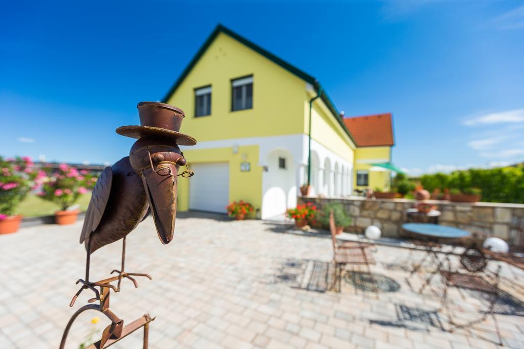 Appartementhaus Freiler Fertőmeggyes Kültér fotó